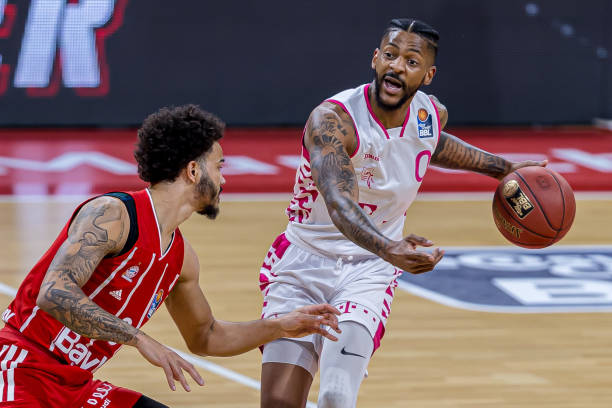 也展现了球 也展现了球