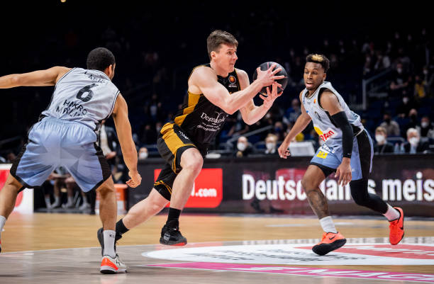 45亿欧元 45亿欧元